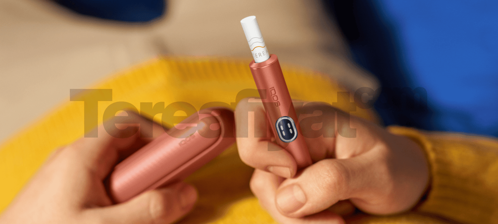 IQOS ILUMA i Vivid Terracotta